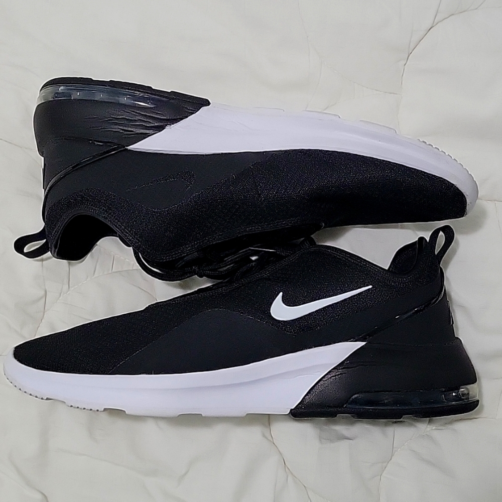 Nike AirMax Motion 2 - AO0266-012